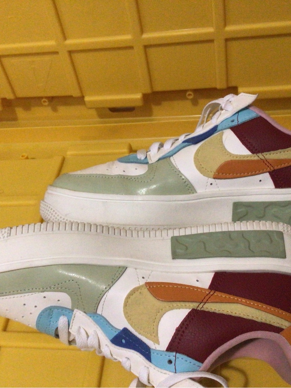 Nike Kids Low-Top Sneakers in White, Mint, Blue, Pink and Maroon - Picture 2 of 3